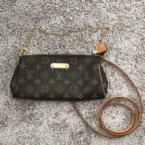 Ava clutch Louis Vuitton